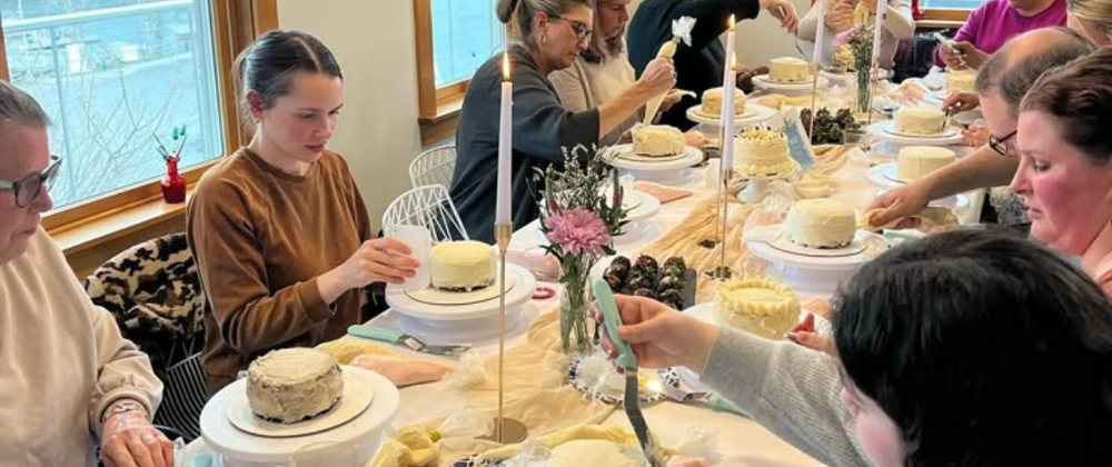 Cover image for Cake Decoration and Sugar Craft: Skills You’ll Learn in a Bakery Course