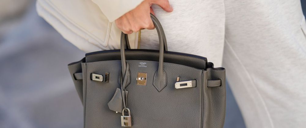 Cover image for Master Copy Bags: Luxury, Redefined