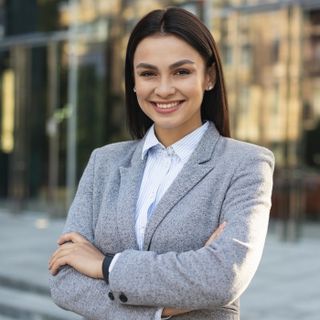 Lara Davies profile picture