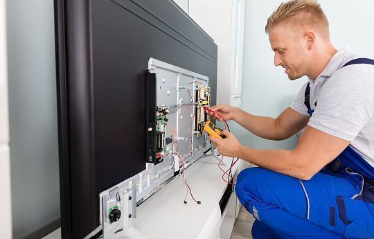Cover image for TV Screen Crack Repair in Sharjah