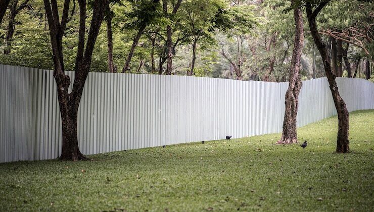 Cover image for Stylish Privacy Solutions: Deck Walls and Panels for Homes